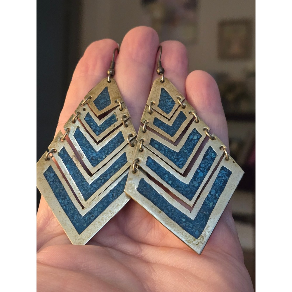 Chevron Link Crushed Blue Chip Inlay Signed Alpaca Mexico Hook Earrings Vintage